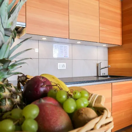 Appartamento Rosablanche E003a By Interhome *