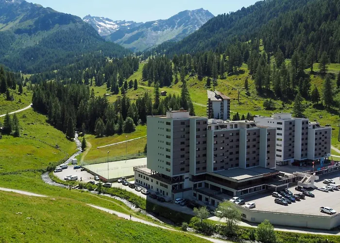 Appartamento Rosablanche E003a By Interhome